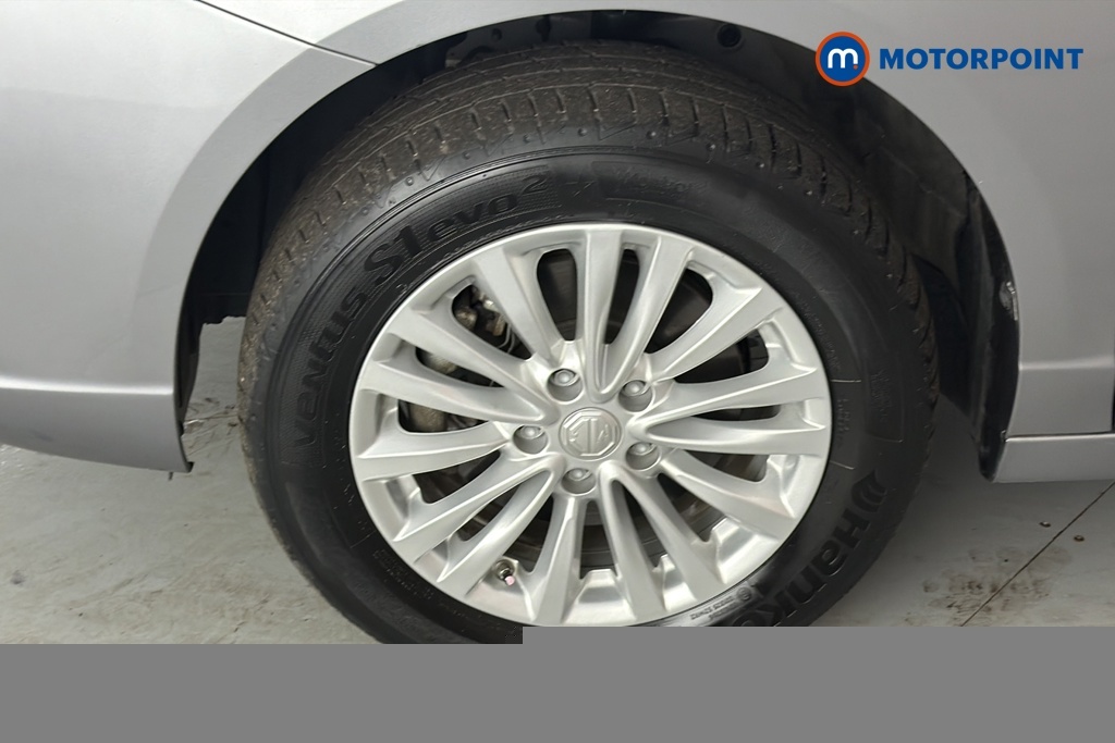 MG MG5 61.1Kwh Exclusive Silver #32