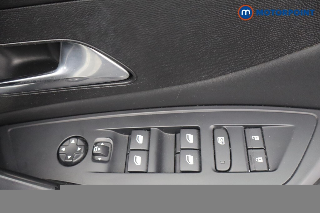 Peugeot 308 Puretech Ss Active Premium Black #22