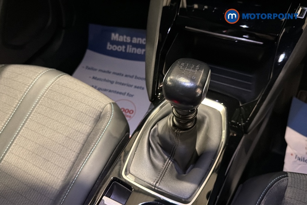 Peugeot 2008 Active Blue #19