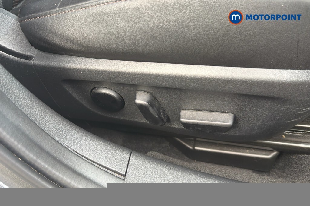 Mazda 3 2.0 E-skyactiv G Mhev Exclusive-line Red #12
