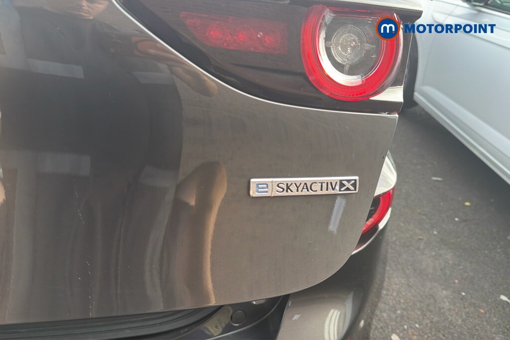 Mazda 3 2.0 E-skyactiv G Mhev Exclusive-line Red #31
