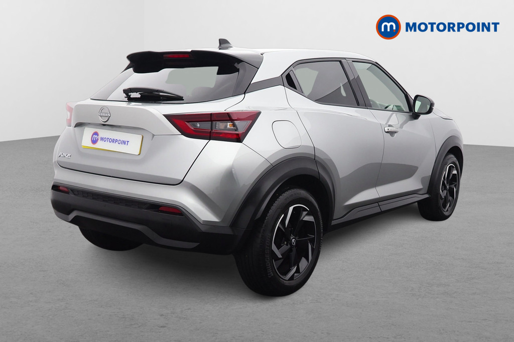 Nissan Juke Hatchback Black #7