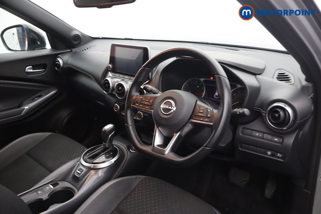 Nissan Juke Hatchback Black #9