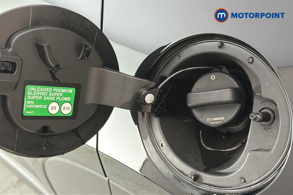 Mazda CX-30 2.0 E-skyactiv G Mhev Centre-line White #31