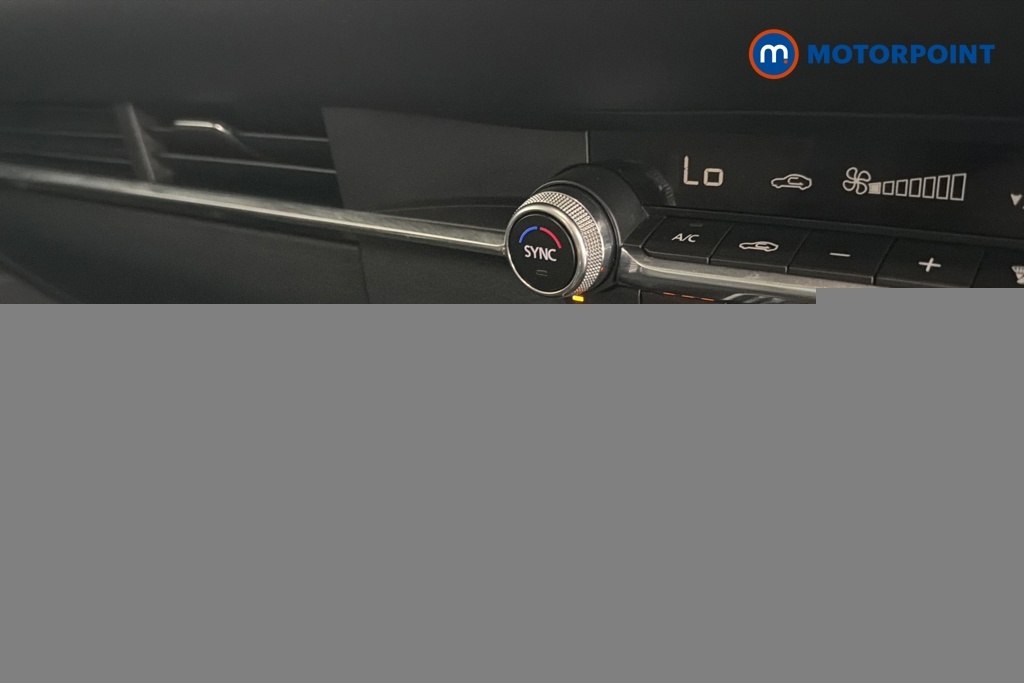 Mazda CX-30 2.0 E-skyactiv G Mhev Centre-line White #18
