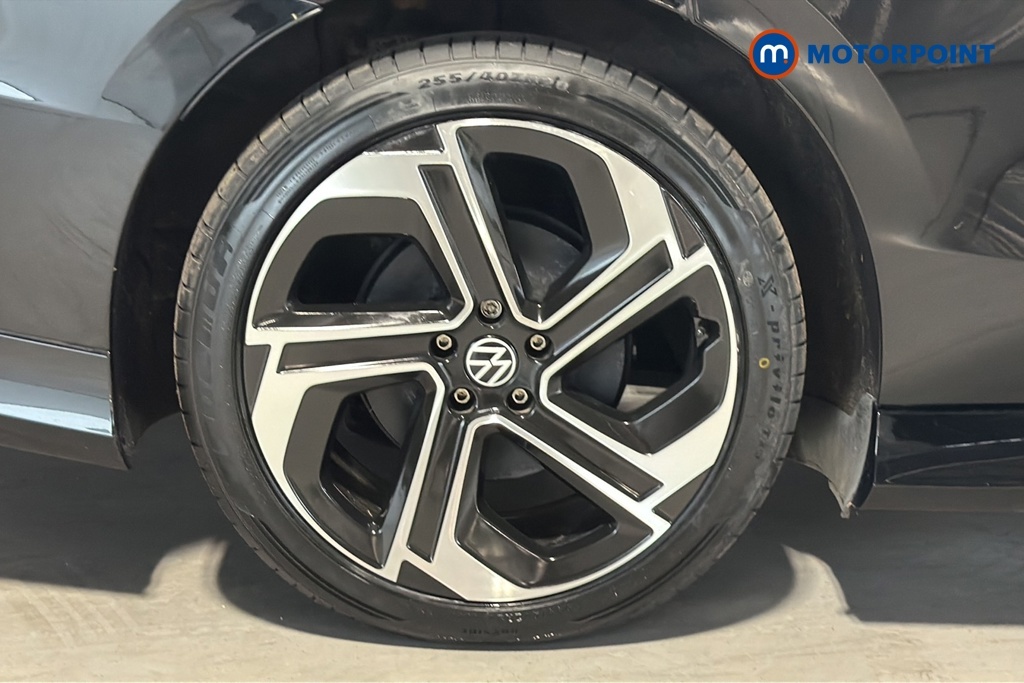 Volkswagen ID.7 Match Pro S Plus Black #32
