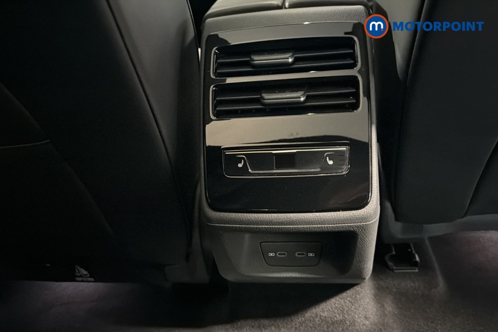Volkswagen ID.7 Match Pro S Plus Black #25