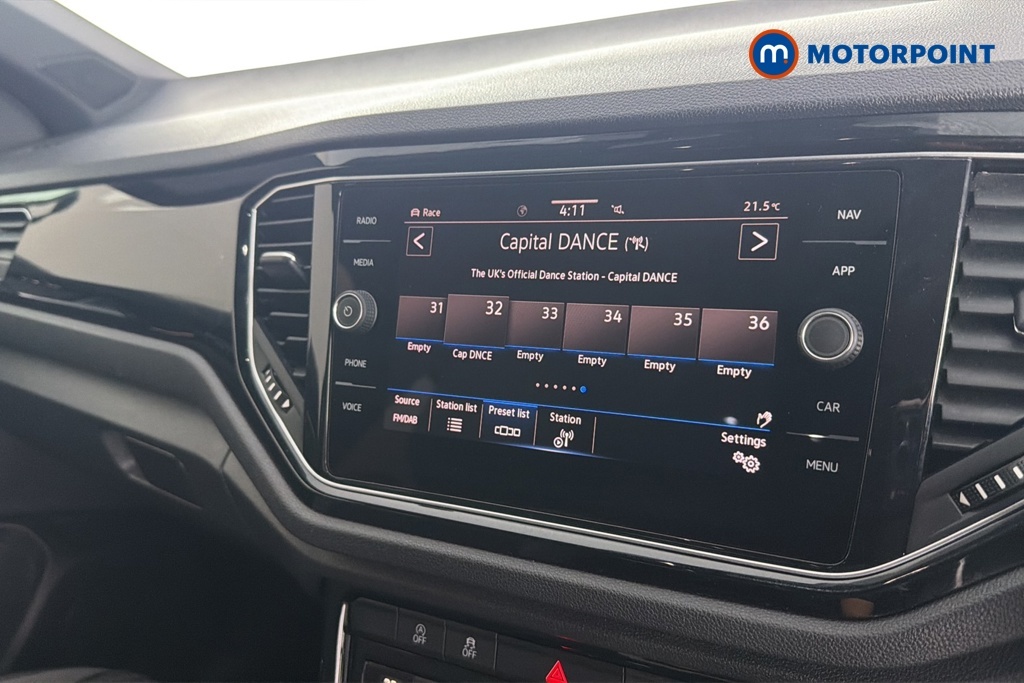 Volkswagen T-Roc Hatchback White #12