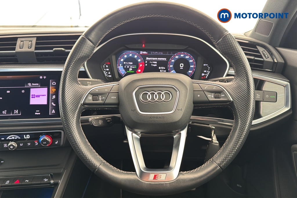 Audi Q3 1.5L Black Edition Black #9