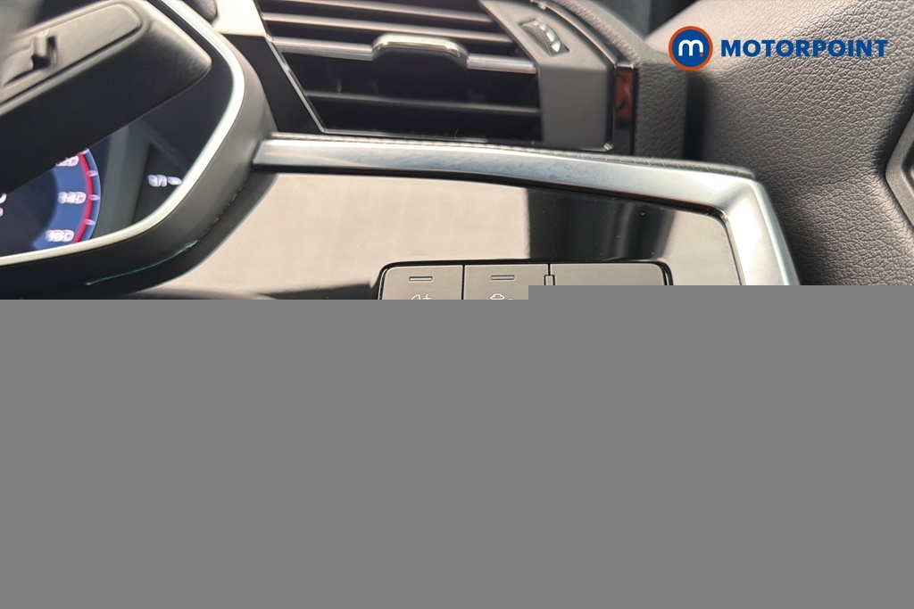 Audi Q3 1.5L Black Edition Black #17