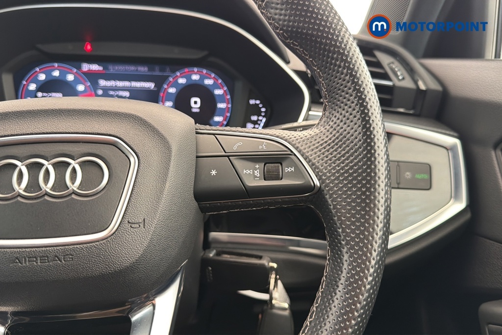 Audi Q3 1.5L Black Edition Black #10