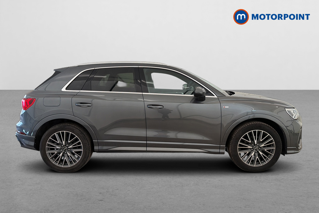 Audi Q3 35 Tfsi S Line S Tronic Grey #4