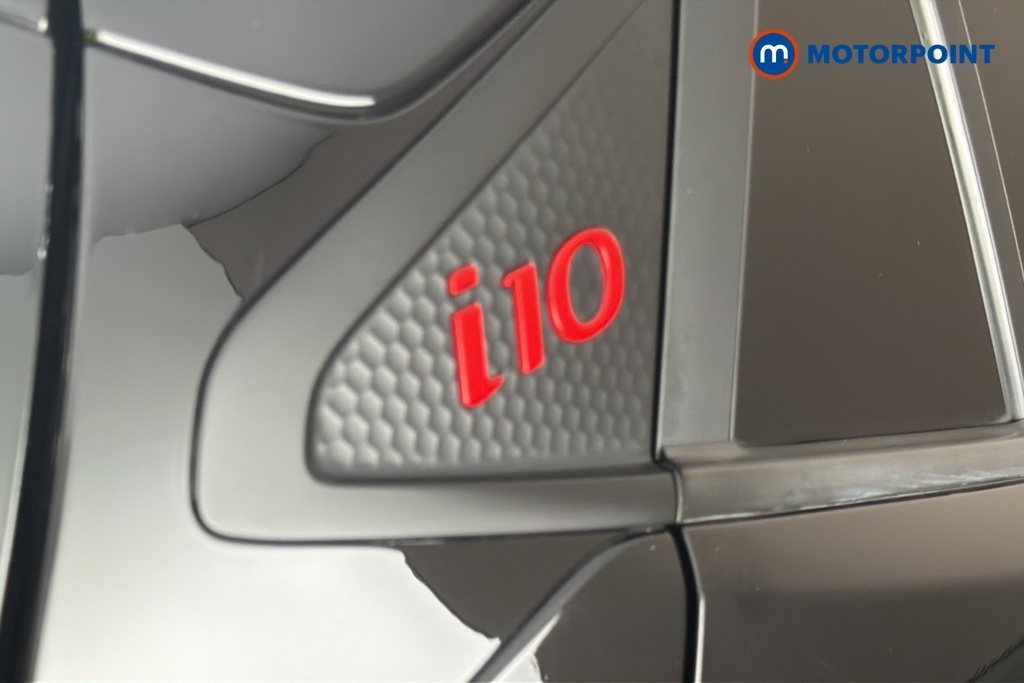Hyundai I10 Hatchback Green #31