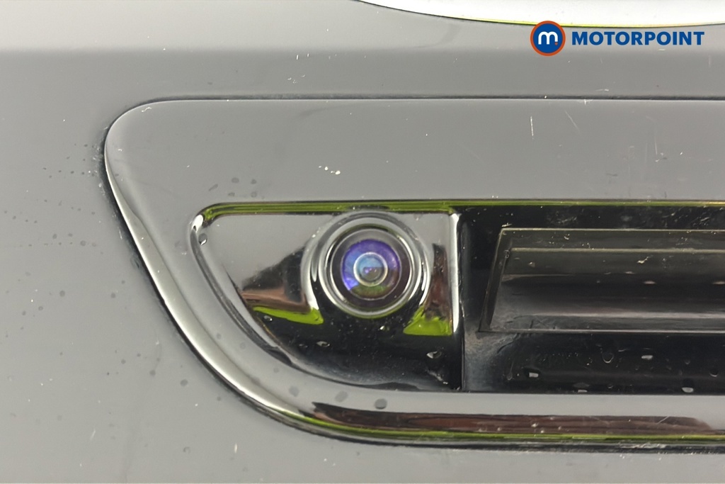 Hyundai I10 Hatchback Green #26