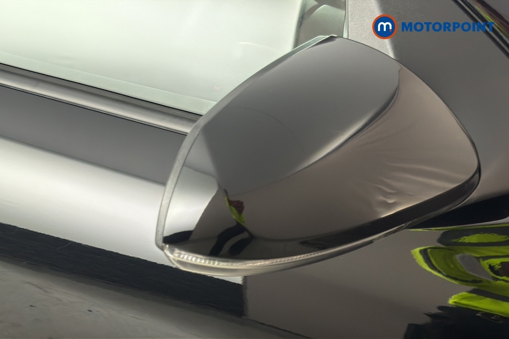 Hyundai I10 Hatchback Green #33