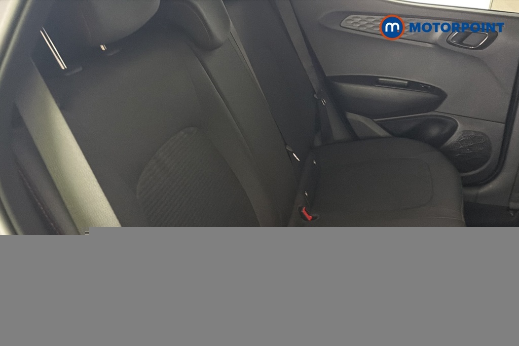 Hyundai I10 Hatchback Green #20