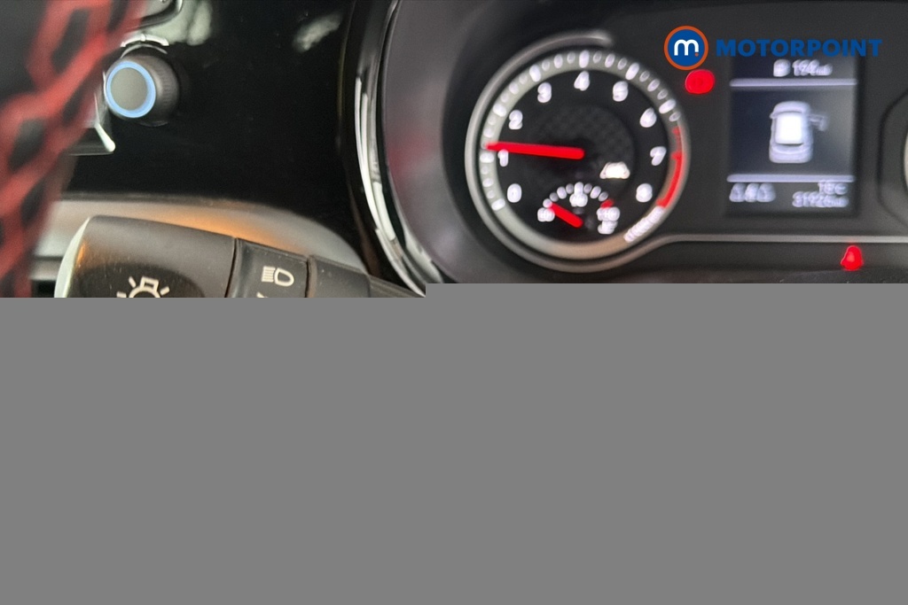 Hyundai I10 Hatchback Green #10
