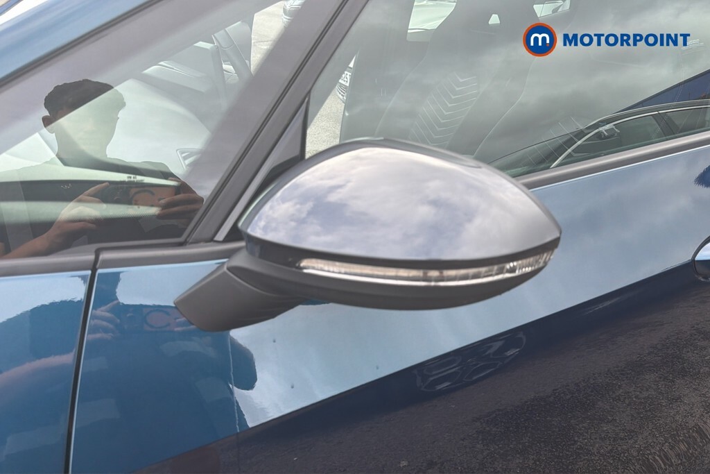 Cupra Born 150Kw V3 58Kwh YL24FFE White #24