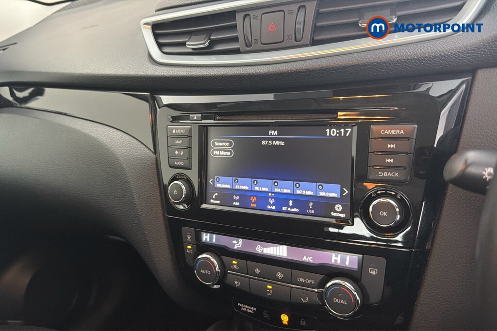 Nissan Qashqai Dig-t Acenta Premium Blue #17