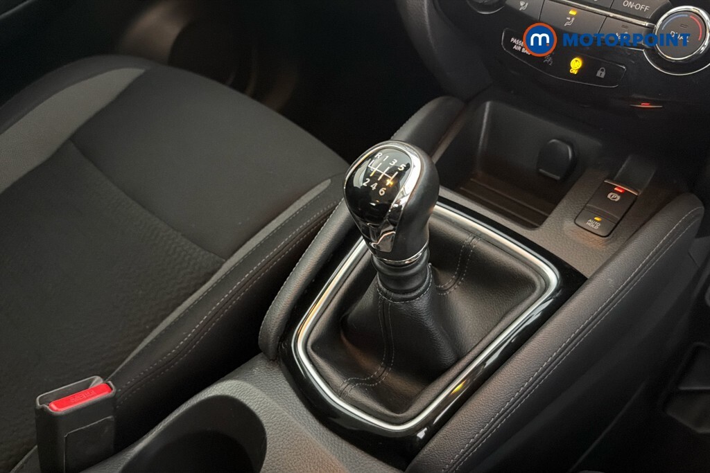 Nissan Qashqai Dig-t Acenta Premium Blue #21