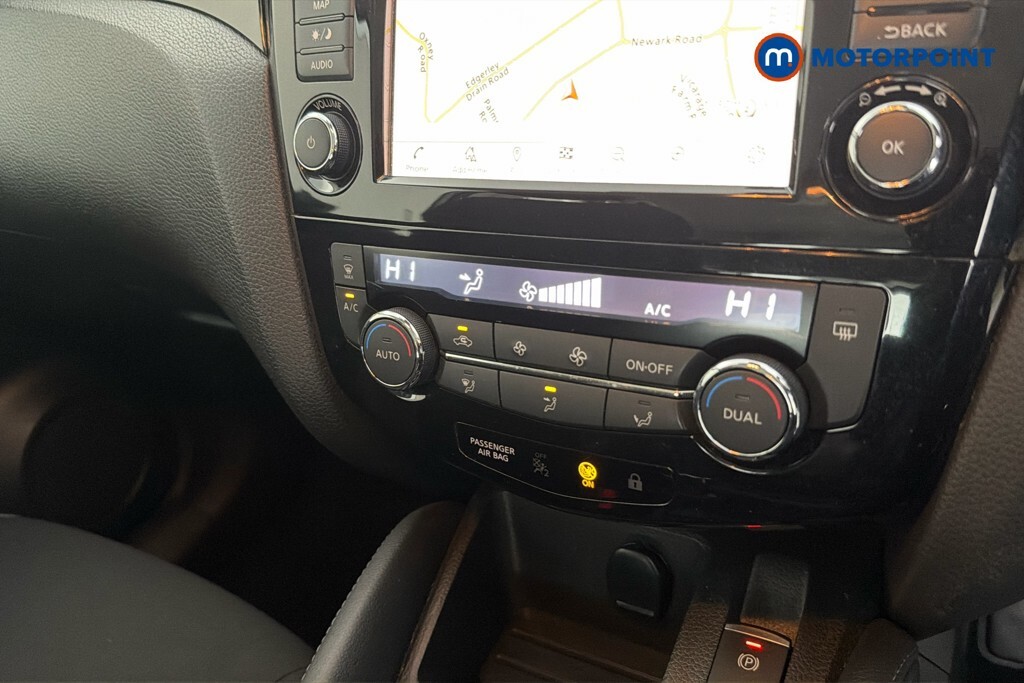 Nissan Qashqai Dig-t Acenta Premium Blue #19