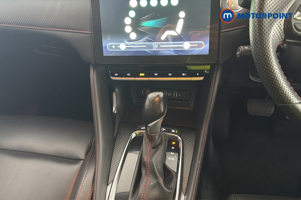 MG ZS 1.5 Vti-tech Excite Red #21