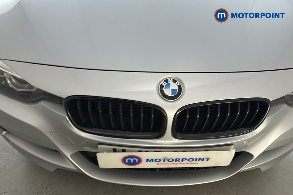BMW 3 Series Saloon White #34