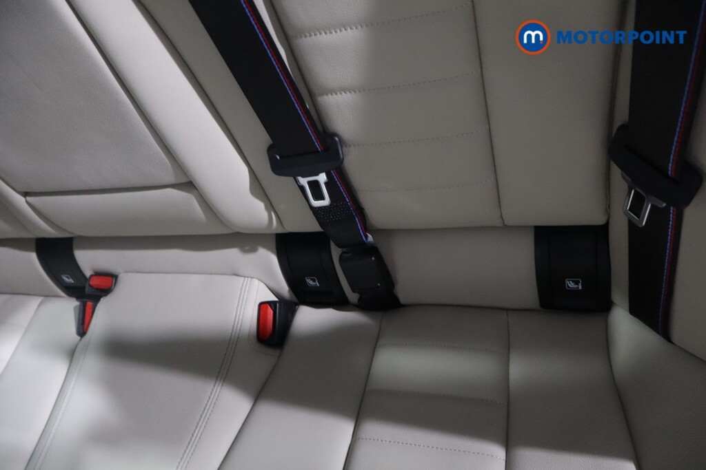 BMW 3 Series Saloon Blue #37