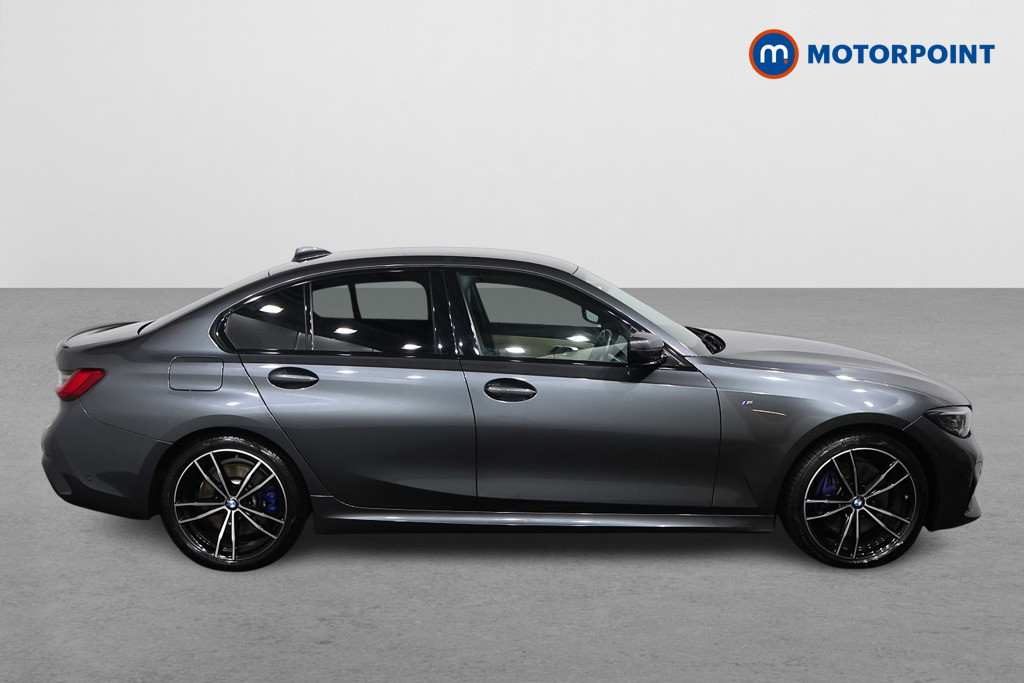 BMW 3 Series Saloon Blue #8