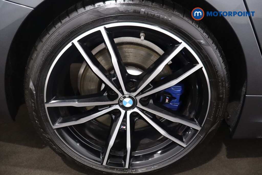 BMW 3 Series Saloon Blue #17