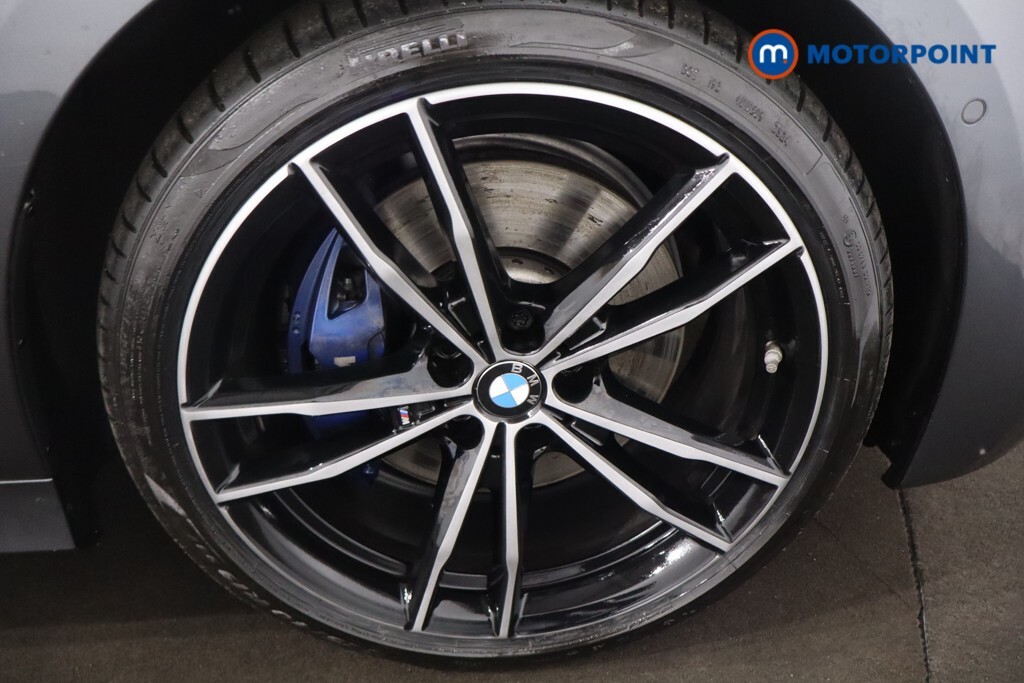 BMW 3 Series Saloon Blue #18