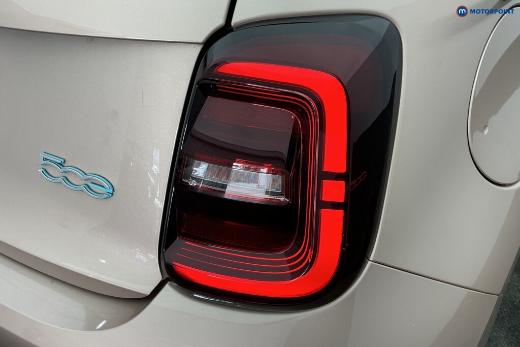 Fiat 500 500E Red Red #34
