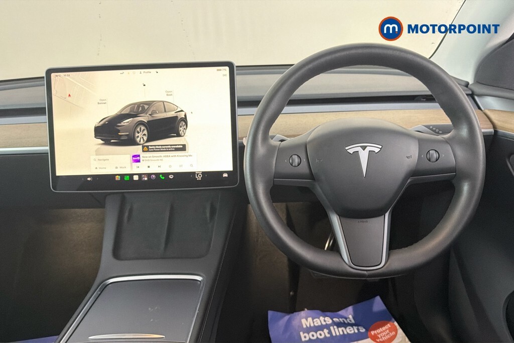 Tesla Model Y Long Range Awd Black #2