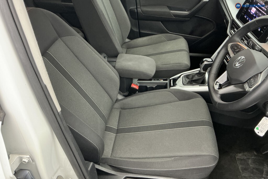 Volkswagen T-Roc Hatchback Blue #10