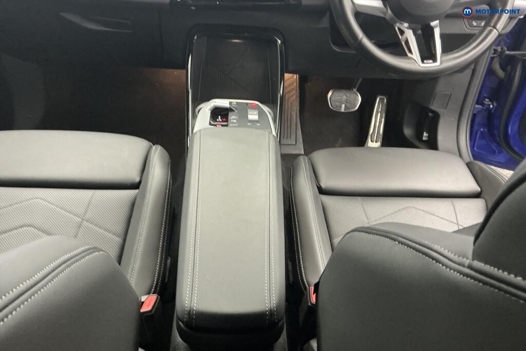 BMW iX2 66.5Kwh M Sport Red #16
