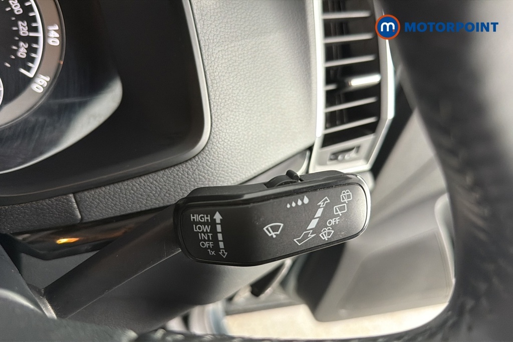 Skoda Karoq 1.5 Tsi Se Technology Blue #13