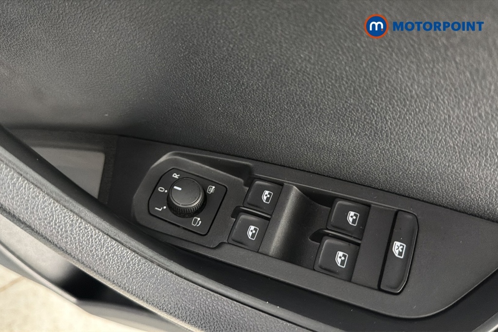 Skoda Karoq 1.5 Tsi Se Technology Blue #20