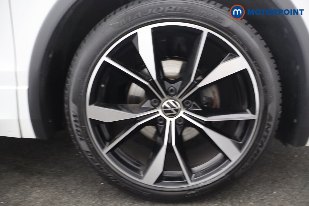 Volkswagen Tiguan Active White #25