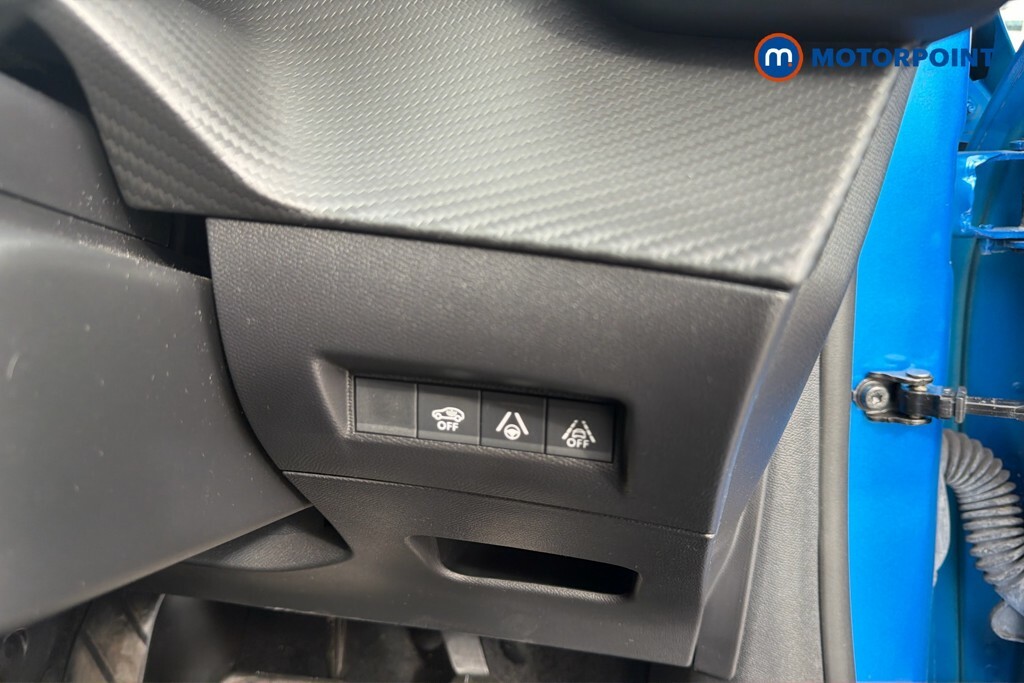 Peugeot e-208 100Kw E-style 50Kwh Black #24