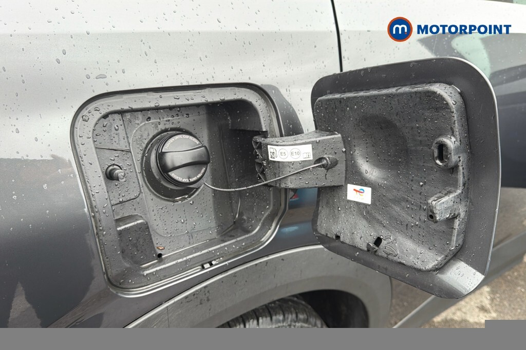 Peugeot 5008 1.2 Hybrid 145 Gt E-dsc6 Grey