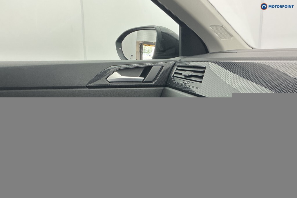 Volkswagen Taigo Match Grey #25