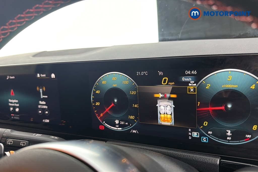 Mercedes-Benz GLA Class 200D Amg Line Premium Plus 2023 White #15