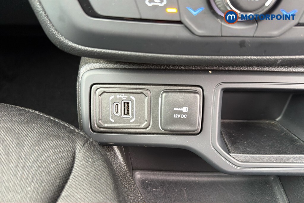Jeep Renegade 1.5 E-hybrid Altitude Dct White #23