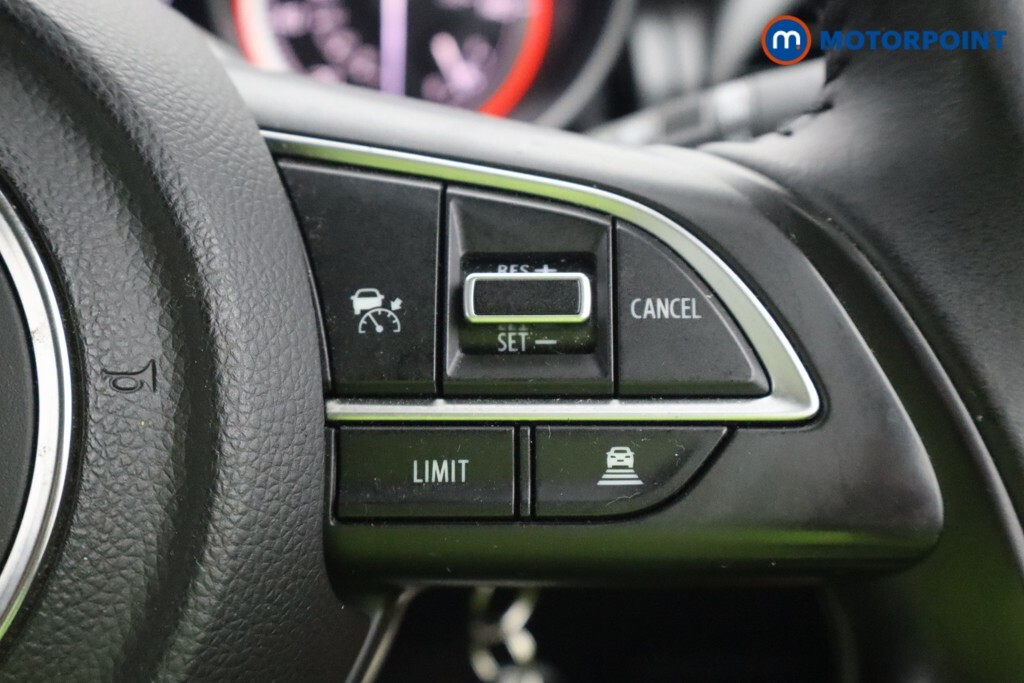 Suzuki Swift Swift Sz-l Dualjet Mhev White #18