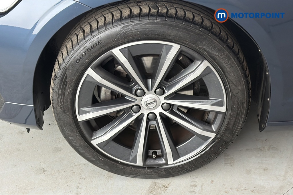 Volvo V60 R-design, B3 Mild Hybrid Black #34