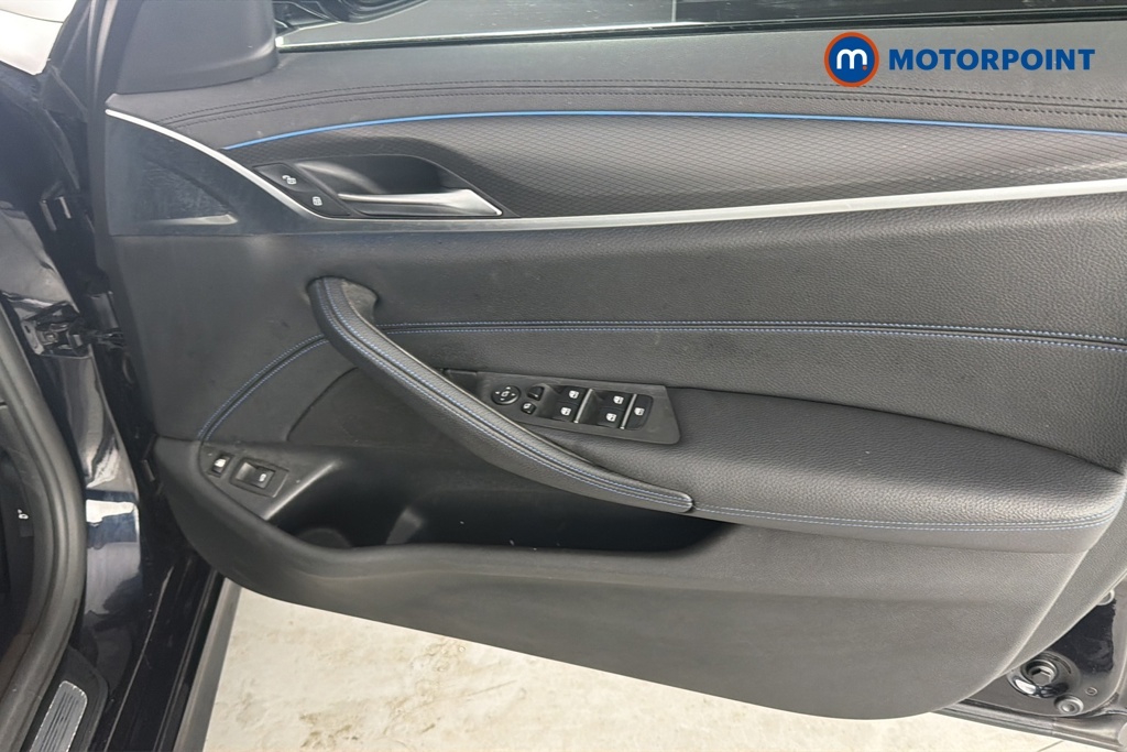 BMW 5 Series M550i Xdrive Black #24