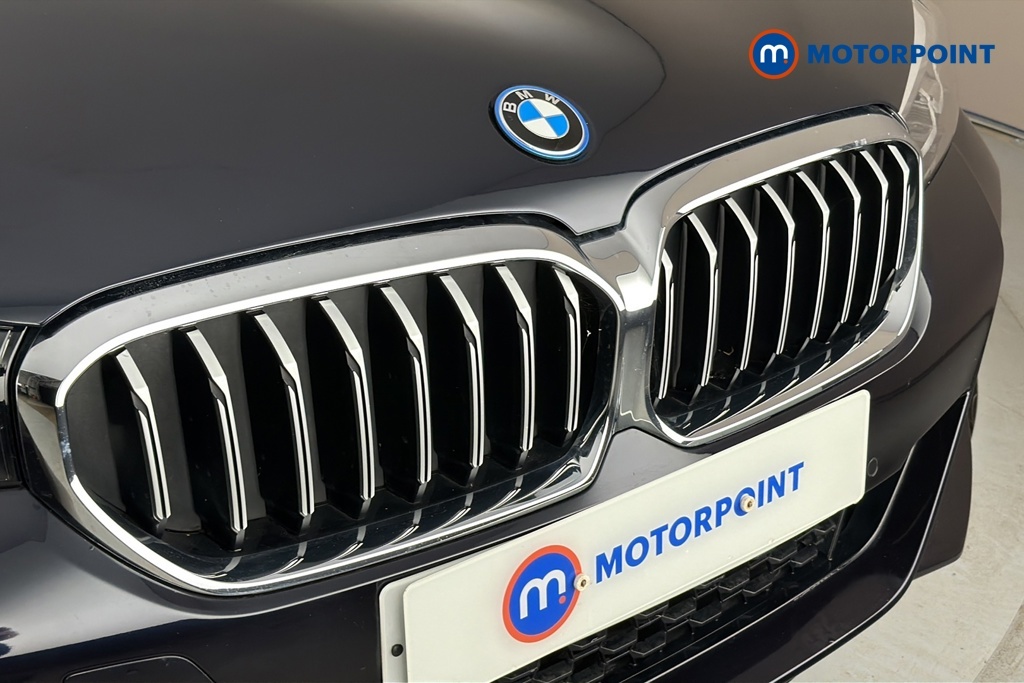 BMW 5 Series M550i Xdrive Black #40