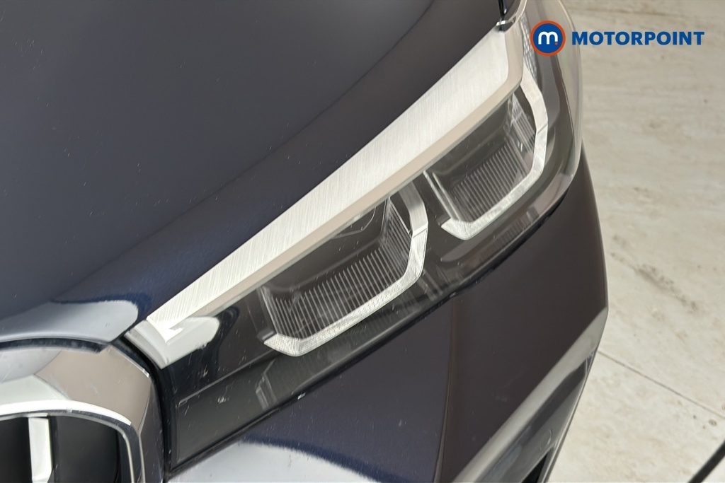 BMW 5 Series M550i Xdrive Black #39