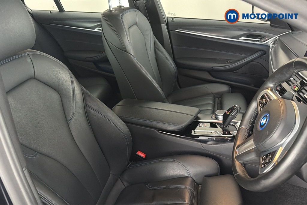 BMW 5 Series M550i Xdrive Black #27