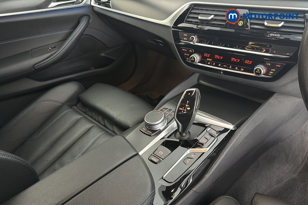 BMW 5 Series M550i Xdrive Black #22